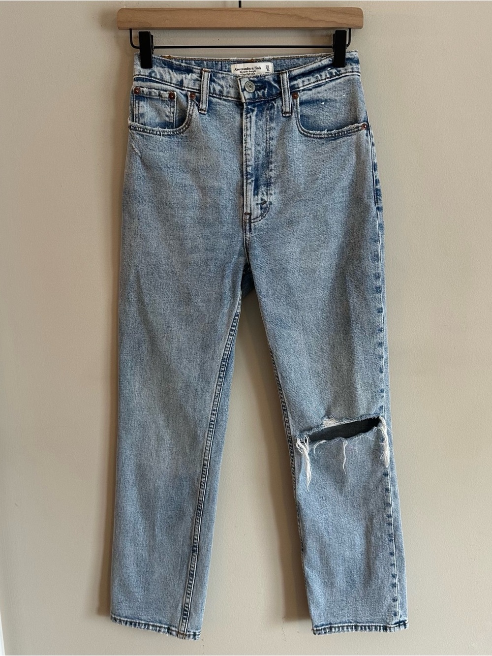 Abercrombie & Fitch The Ankle Straight Ultra High Rise Jeans Distressed 0 25